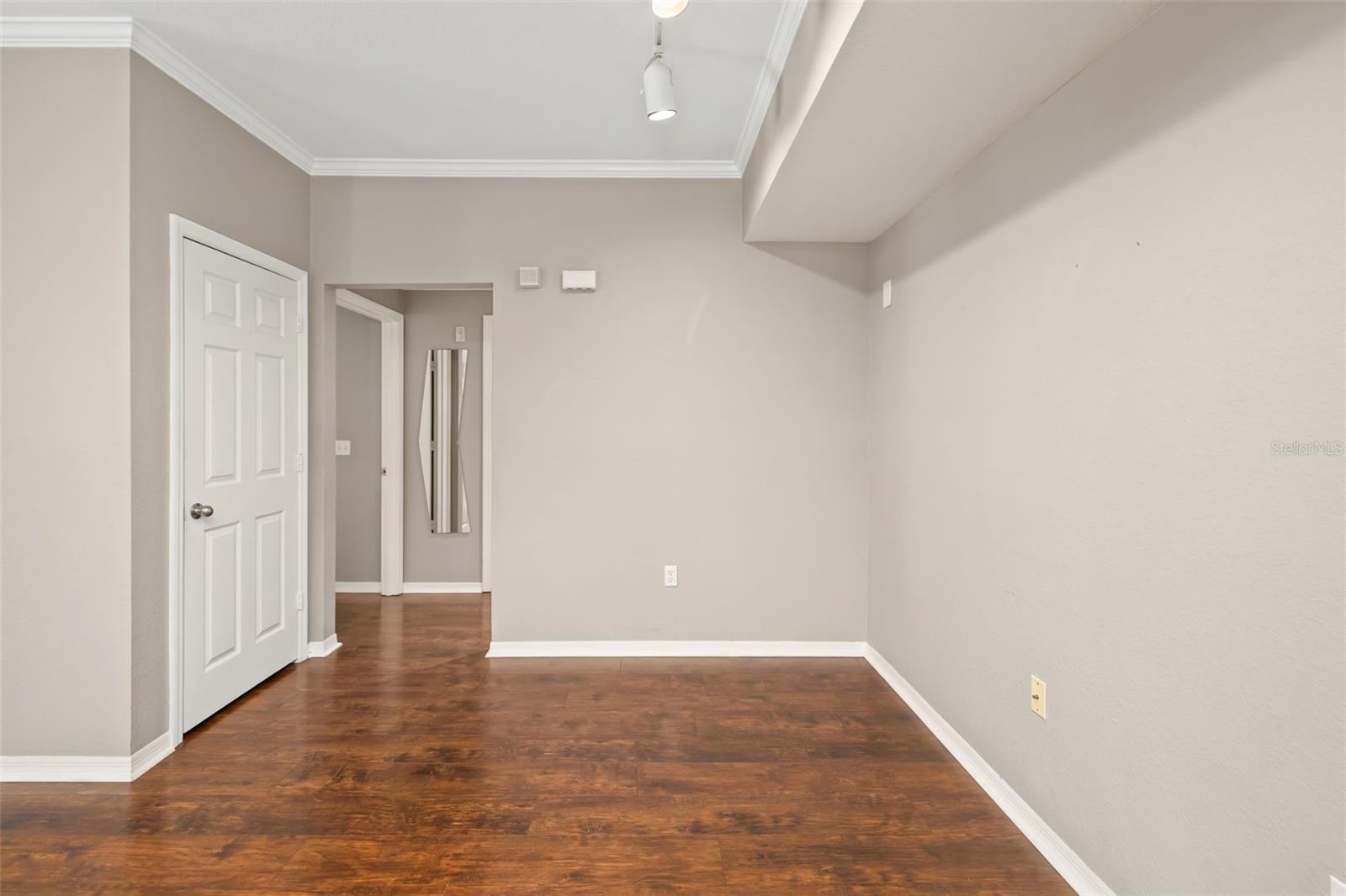 ADMIRALS WALK - Residential