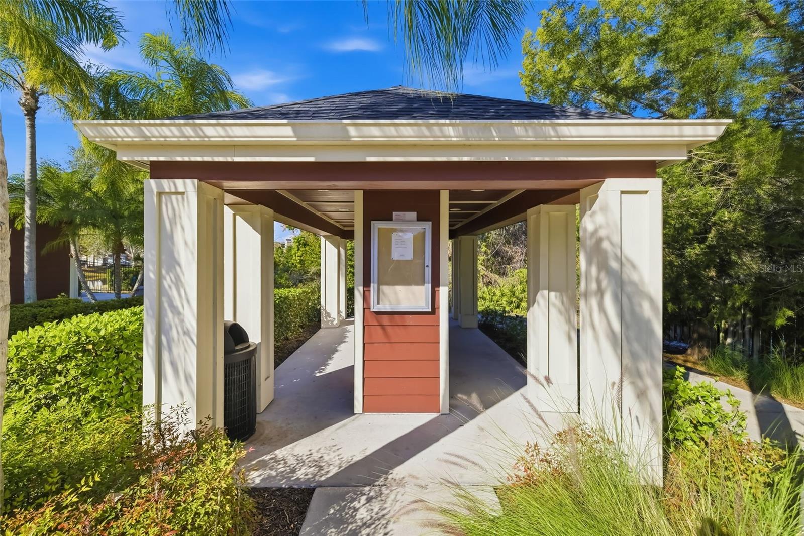 ADMIRALS WALK - Residential