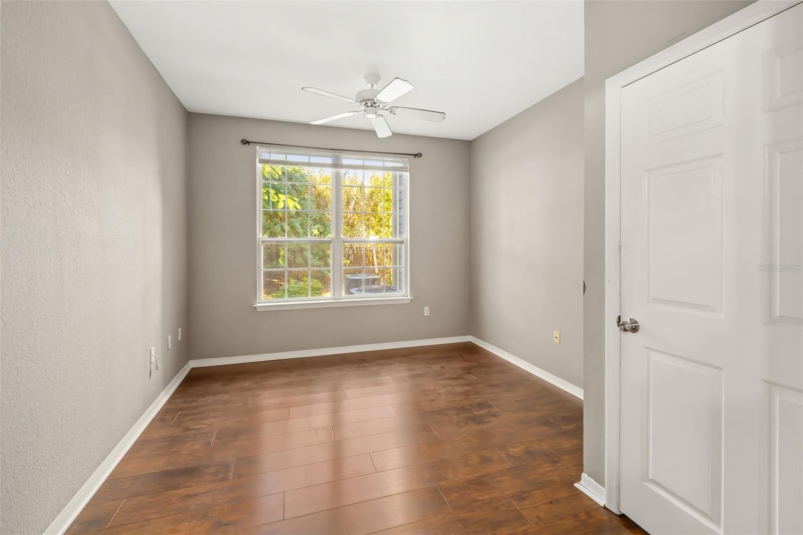 ADMIRALS WALK - Residential