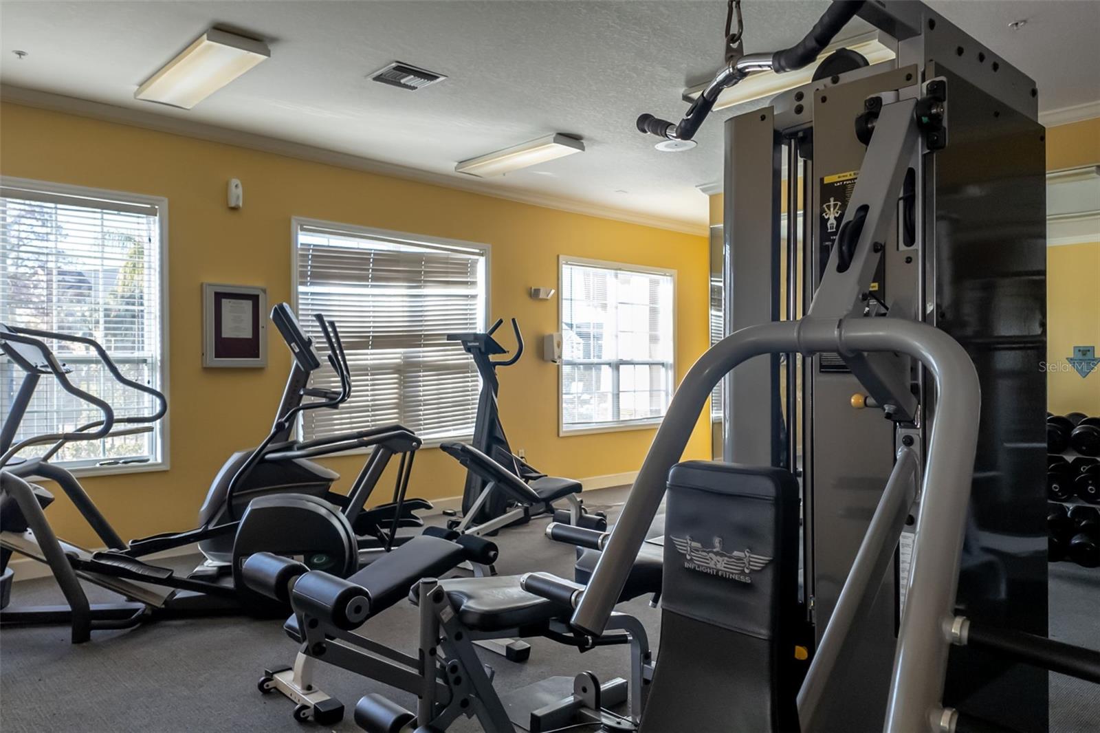 ADMIRALS WALK - Residential