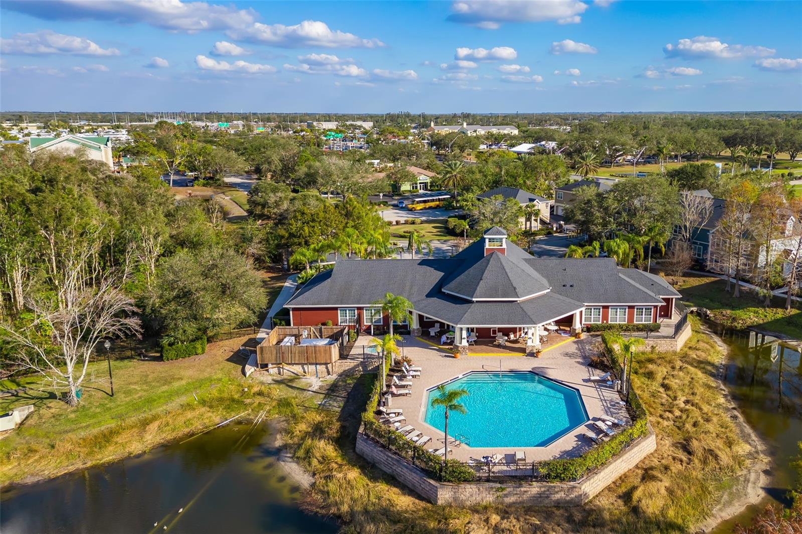 ADMIRALS WALK - Residential