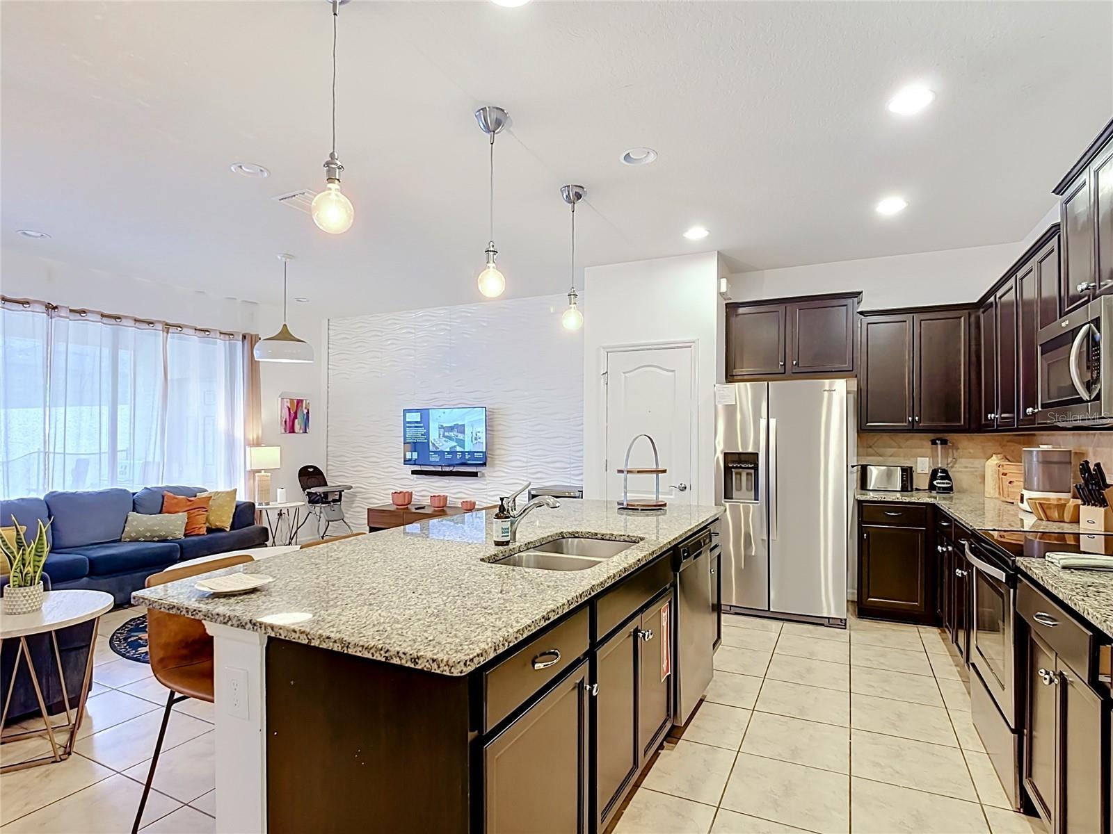 8891 GENEVE COURT