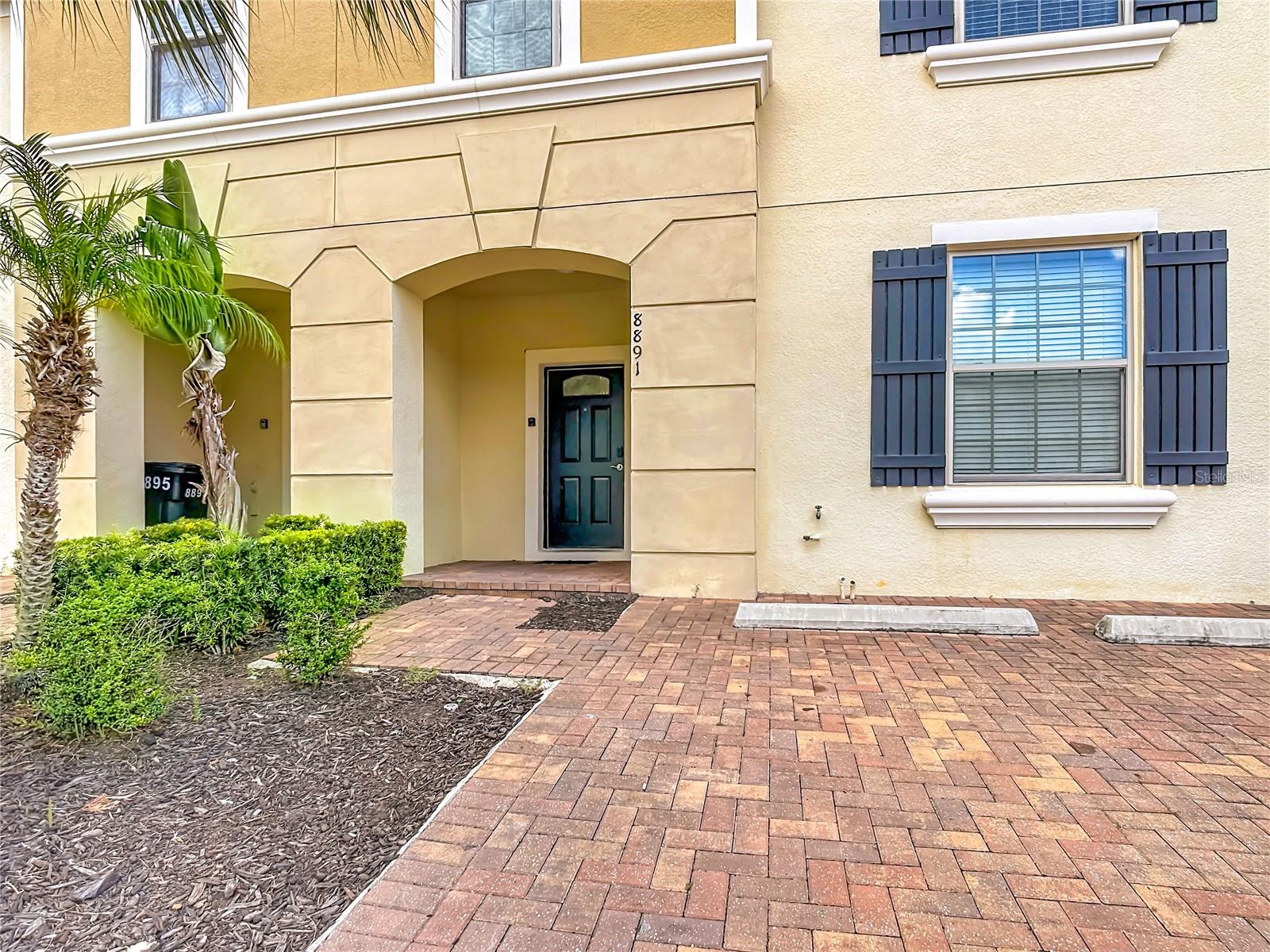 8891 GENEVE COURT