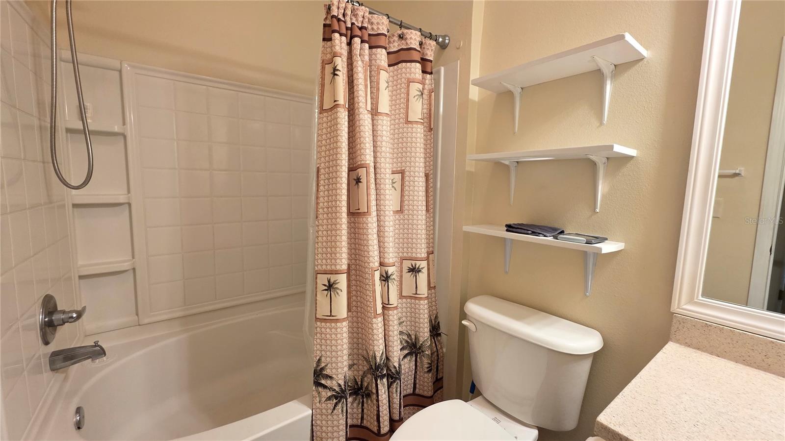 THE PALMS OF CORTEZ - Residential Lease