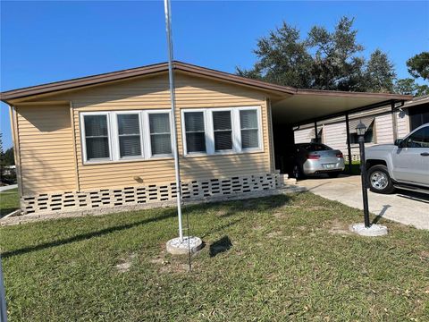 A home in WINTER HAVEN