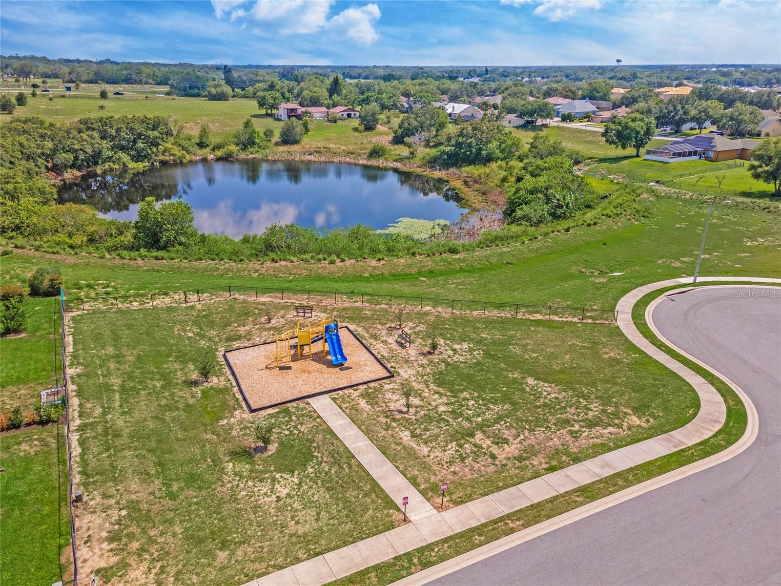 DINNER LAKE SHORES PH 03 - Residential