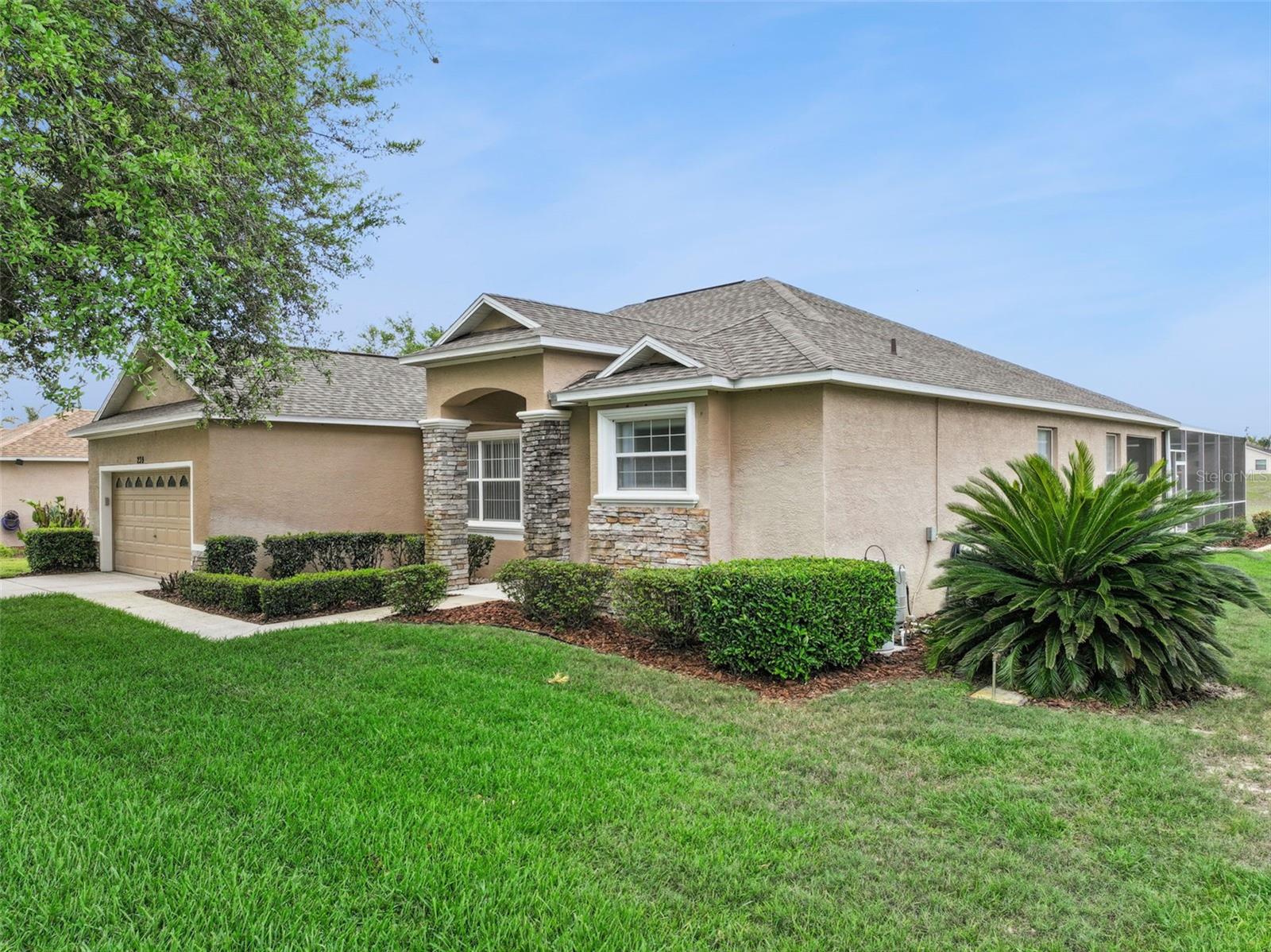 DINNER LAKE SHORES PH 03 - Residential