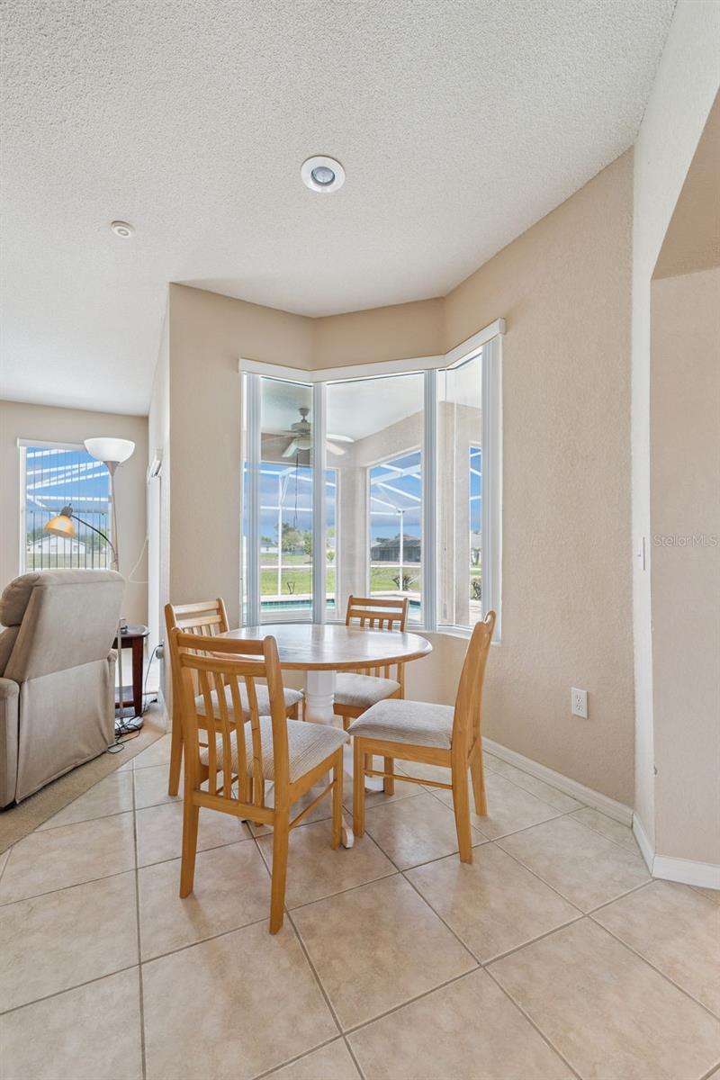 DINNER LAKE SHORES PH 03 - Residential