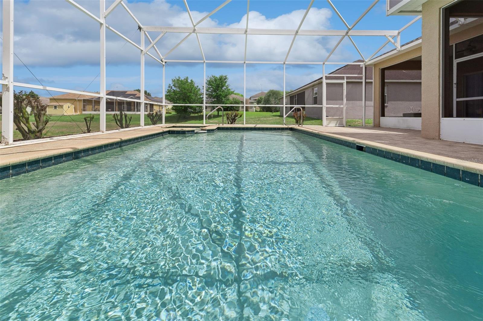 DINNER LAKE SHORES PH 03 - Residential