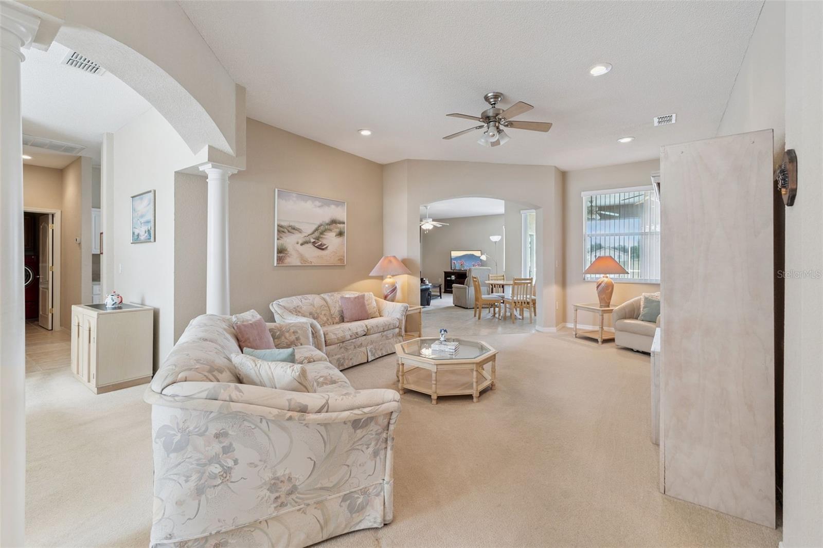 DINNER LAKE SHORES PH 03 - Residential