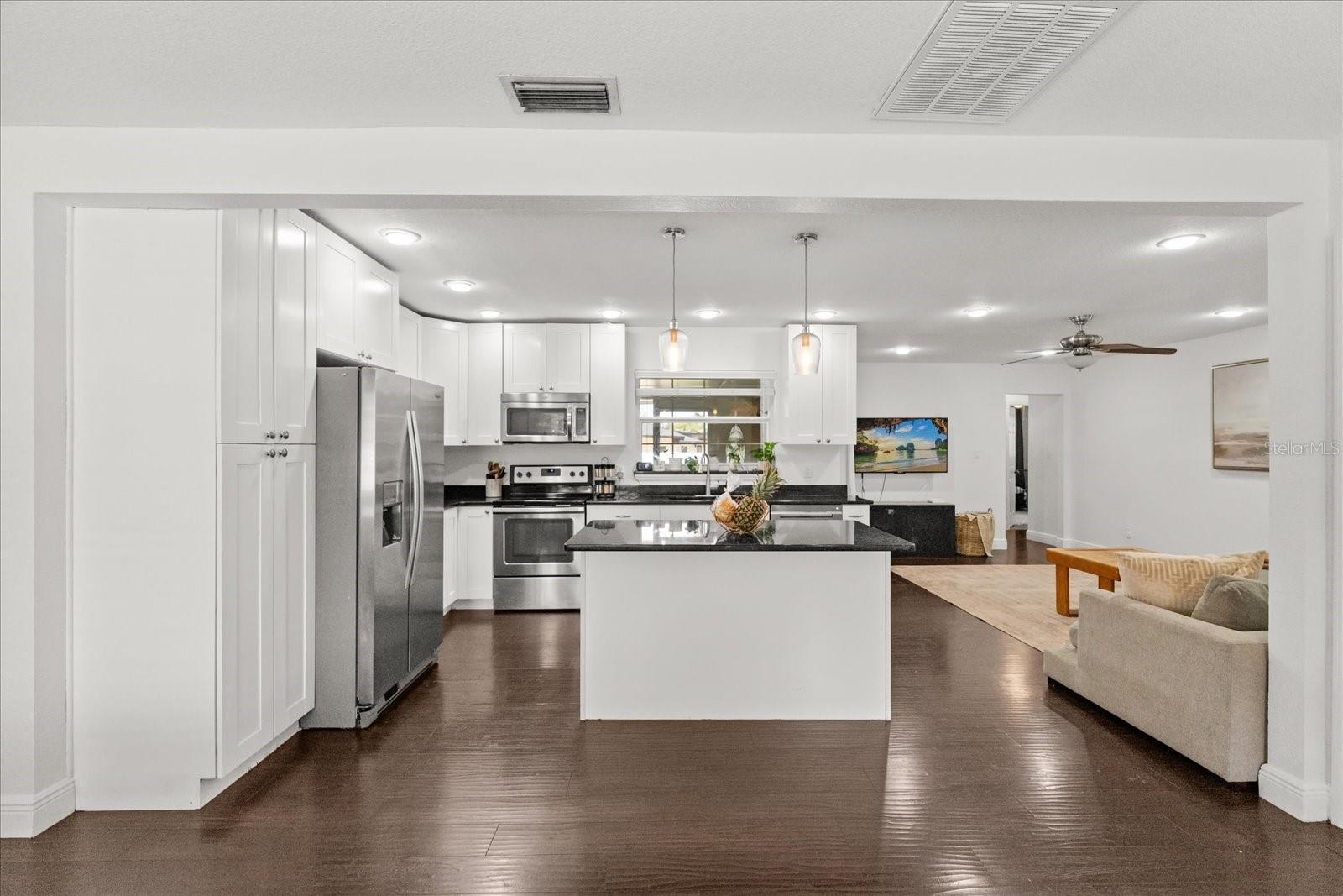 736 FOREST GLEN COURT