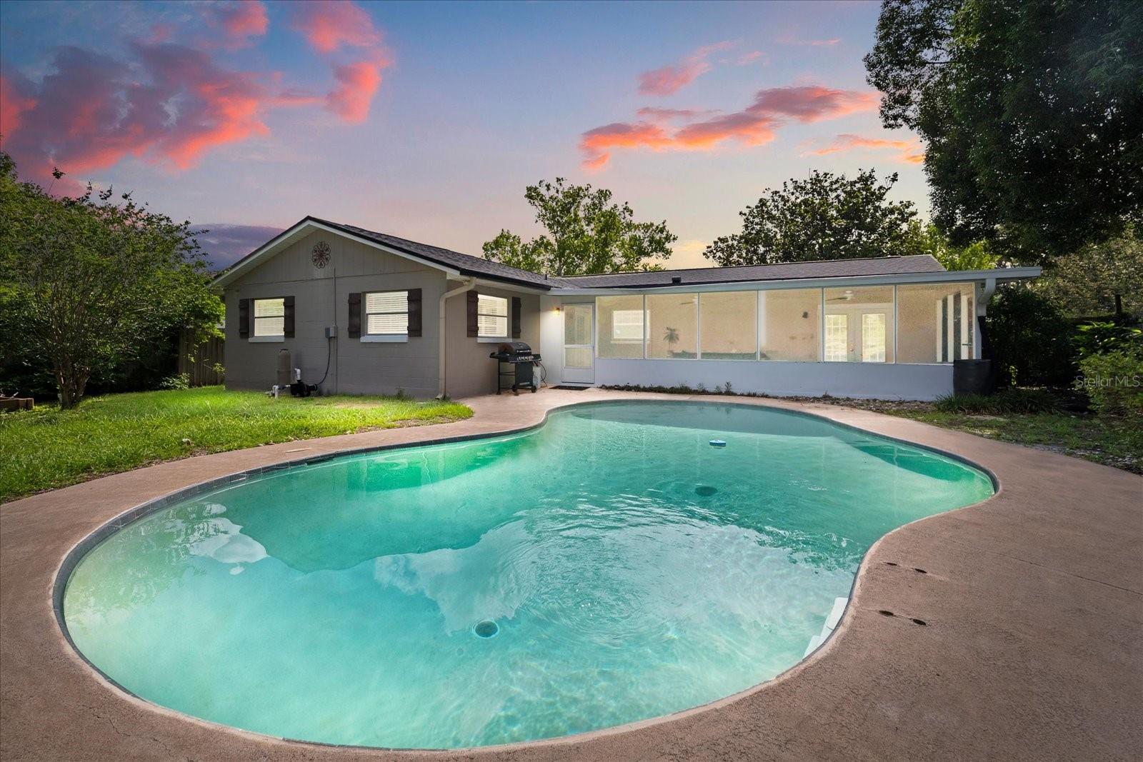 736 FOREST GLEN COURT