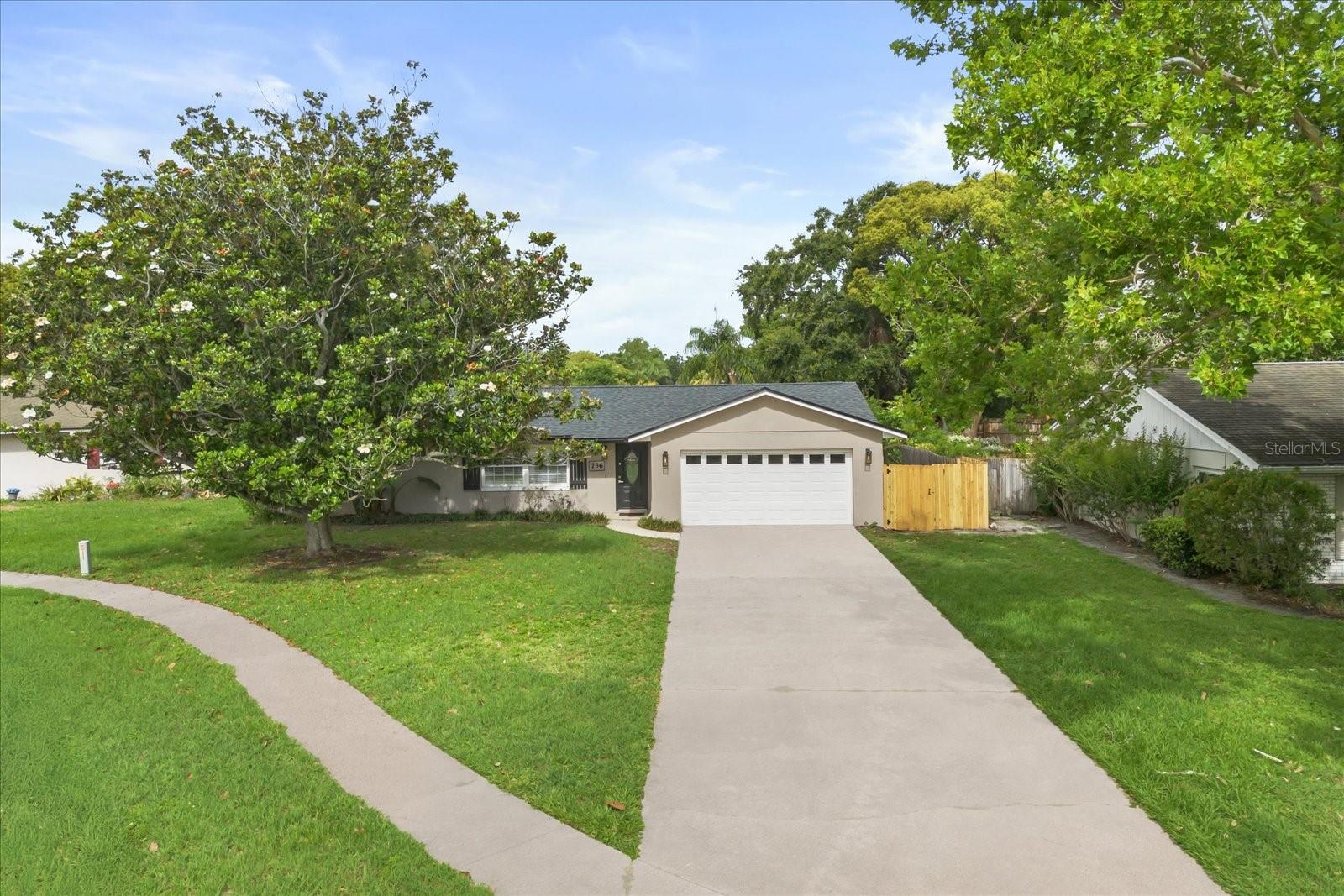 736 FOREST GLEN COURT