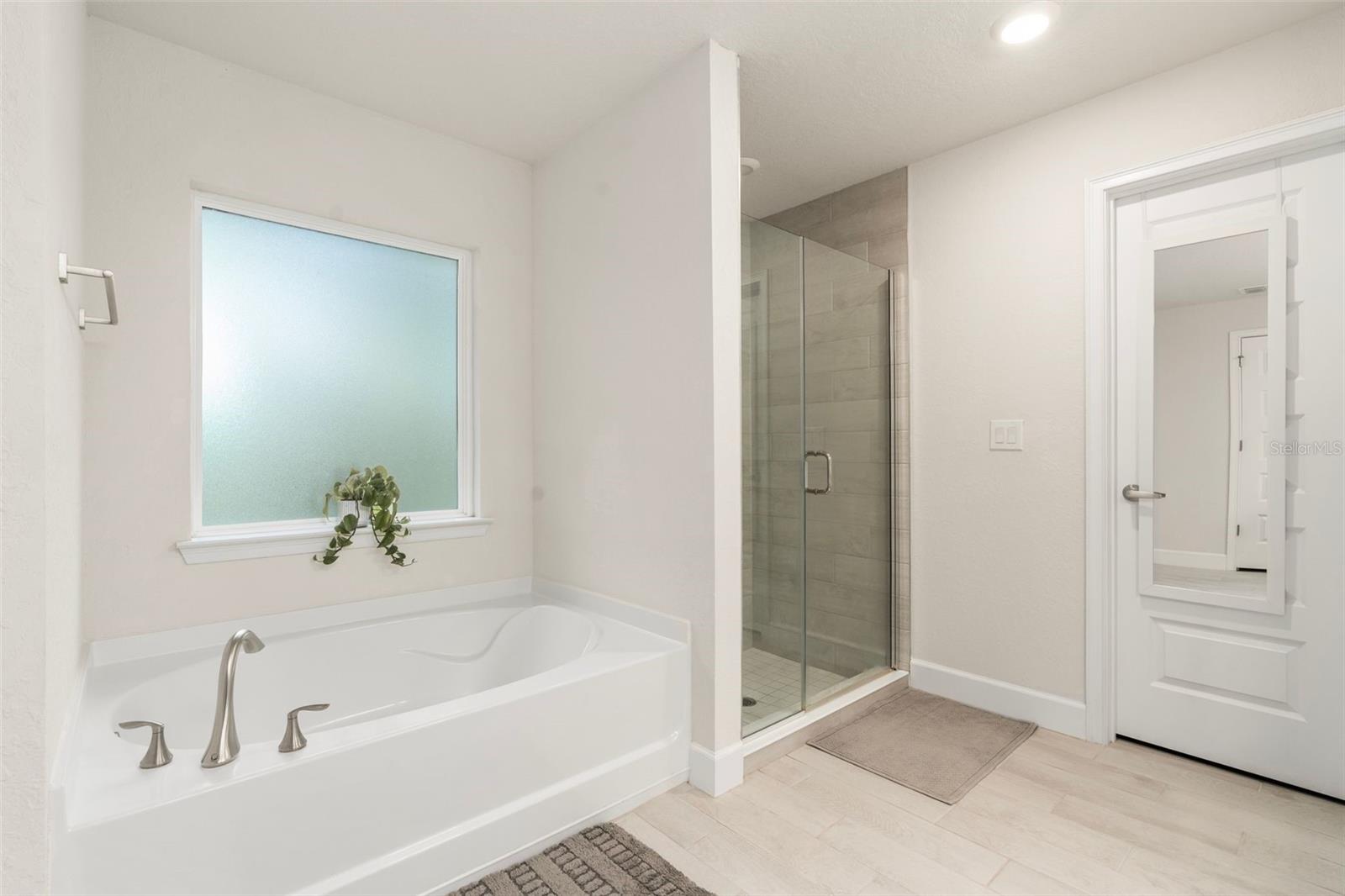 DORCHESTER ESTATES - Residential