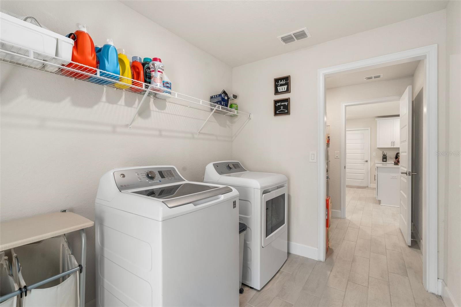 DORCHESTER ESTATES - Residential