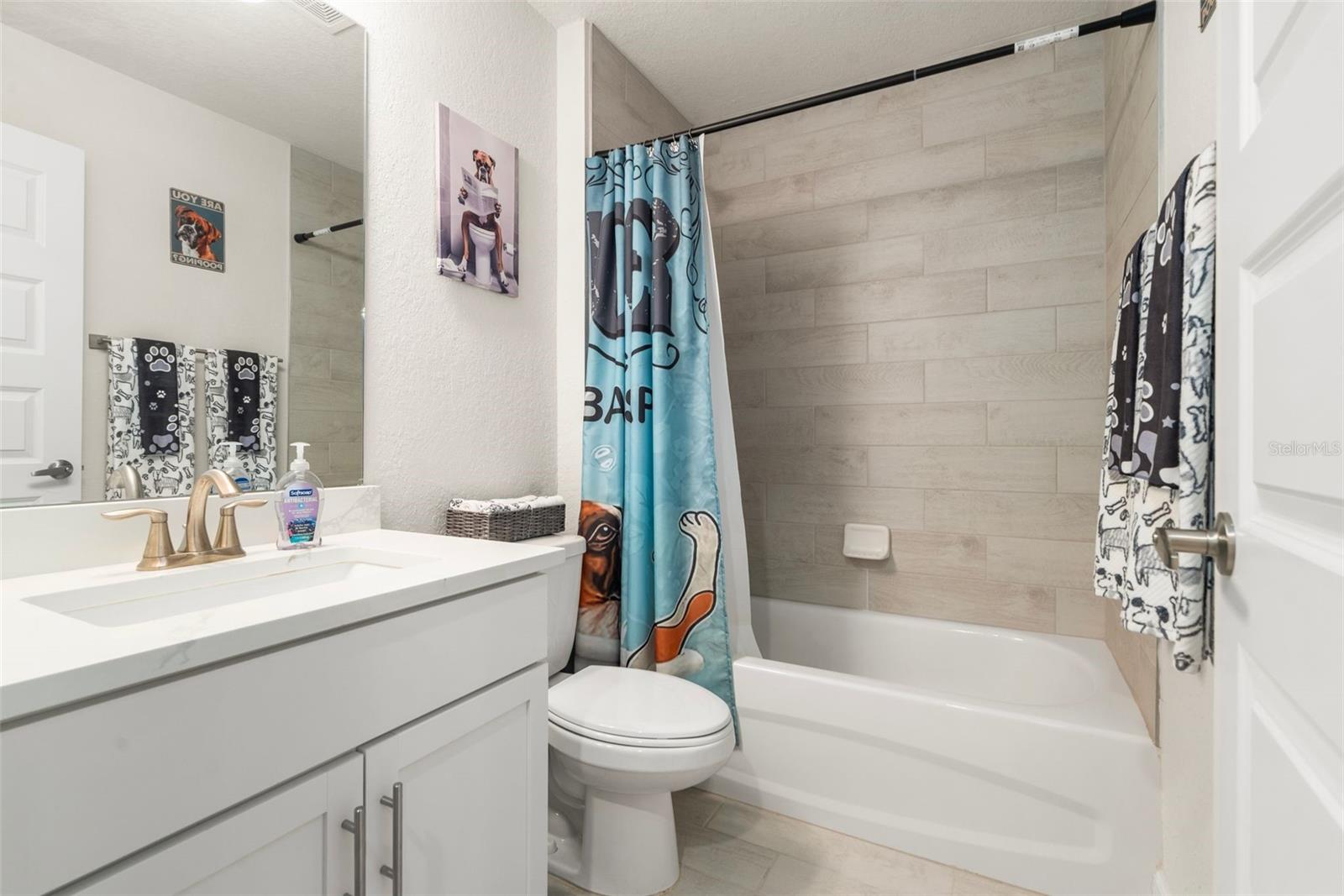 DORCHESTER ESTATES - Residential