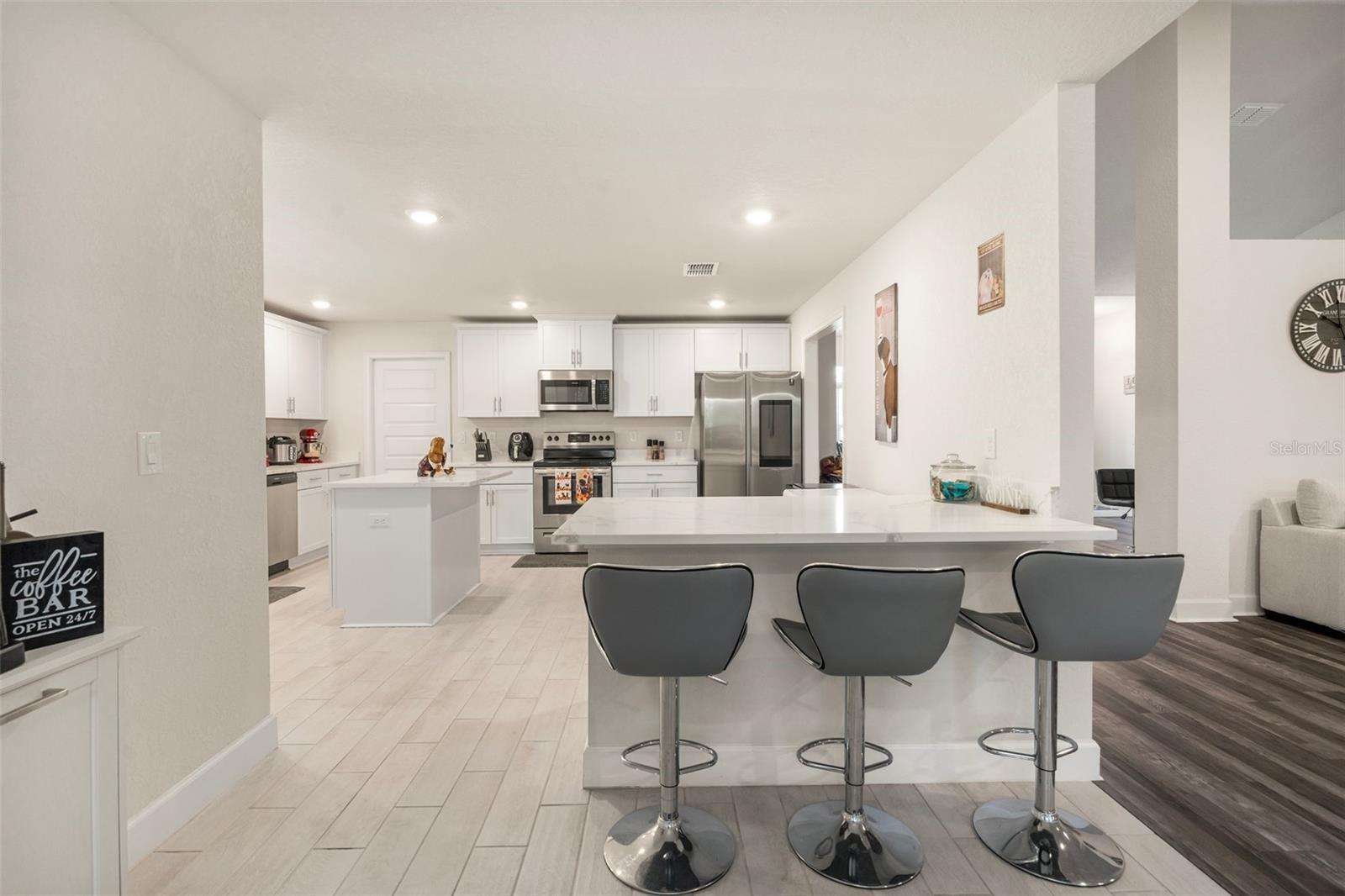 DORCHESTER ESTATES - Residential