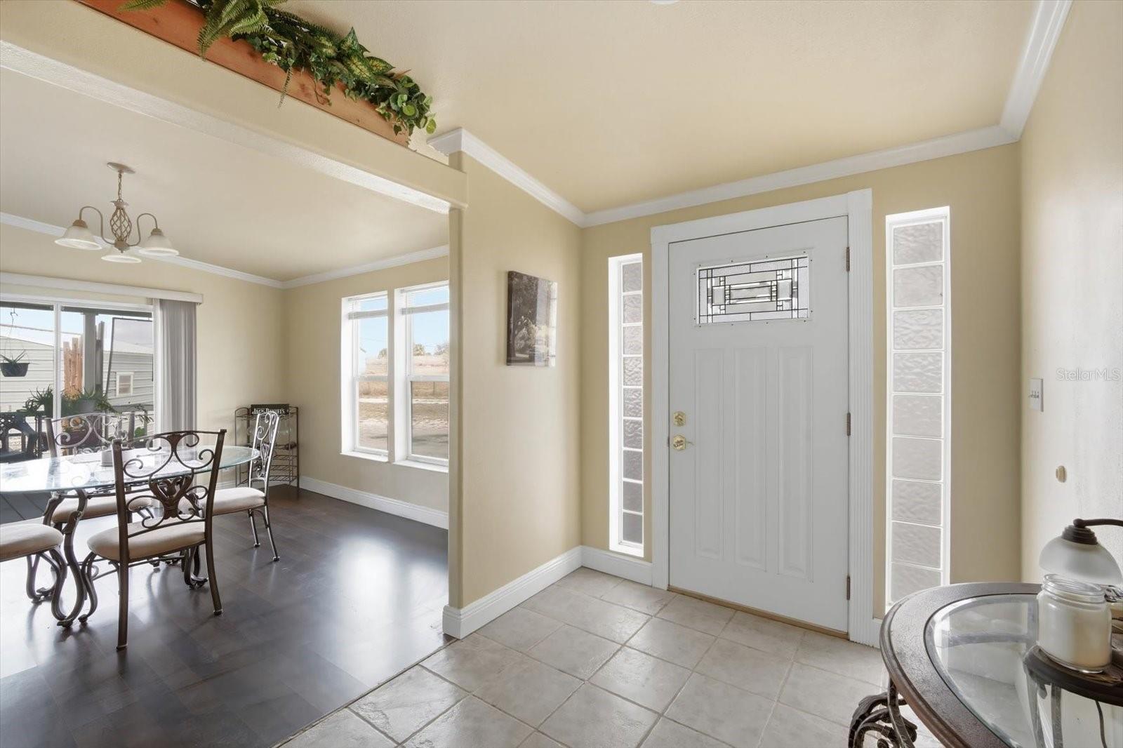 ROYAL HILLS - Residential