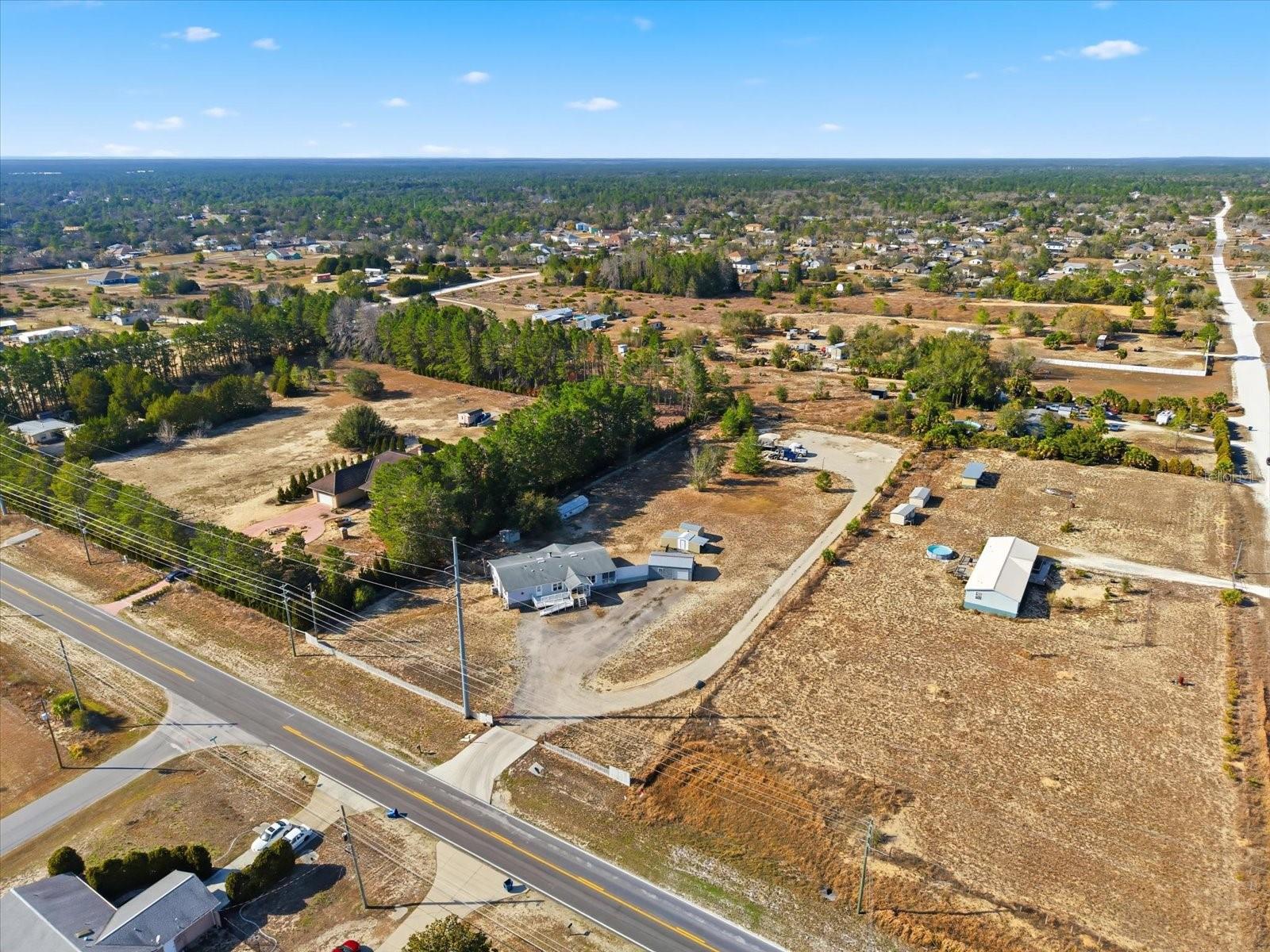 ROYAL HILLS - Residential