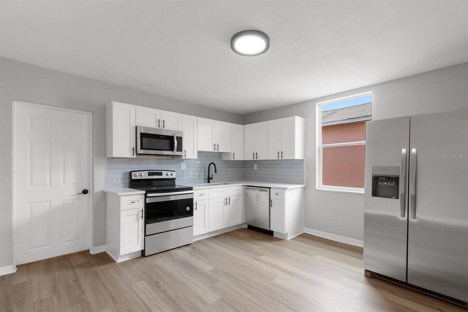 EAST TAMPA BLOCKS 1 TO 40 - Residential Lease