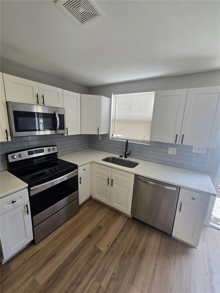 EAST TAMPA BLOCKS 1 TO 40 - Residential Lease