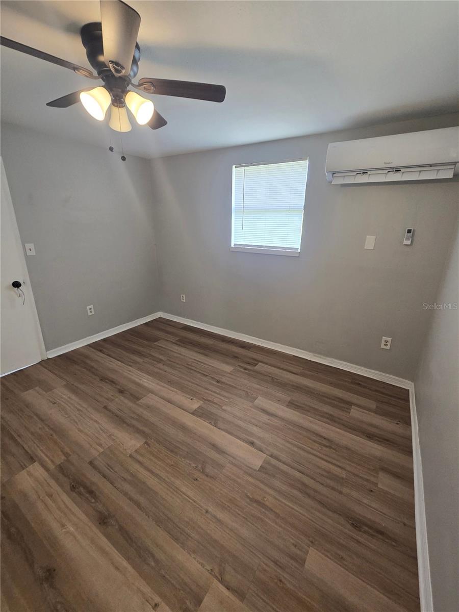 EAST TAMPA BLOCKS 1 TO 40 - Residential Lease