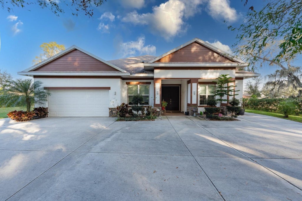 Photo of 9606 Ripley Road, Thonotosassa, FL 33592 (MLS # TB8543420)