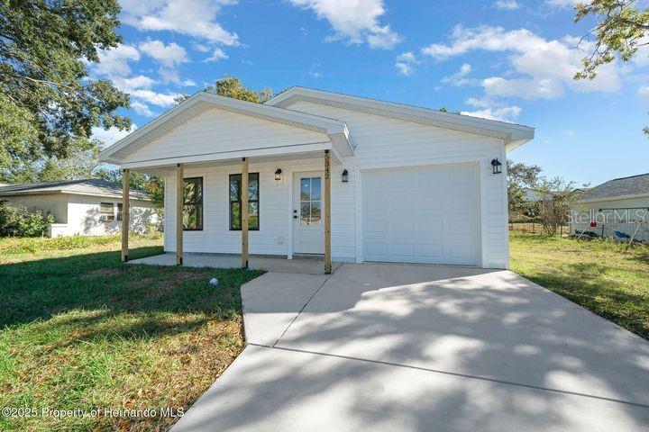 3492 SUGARFOOT DRIVE