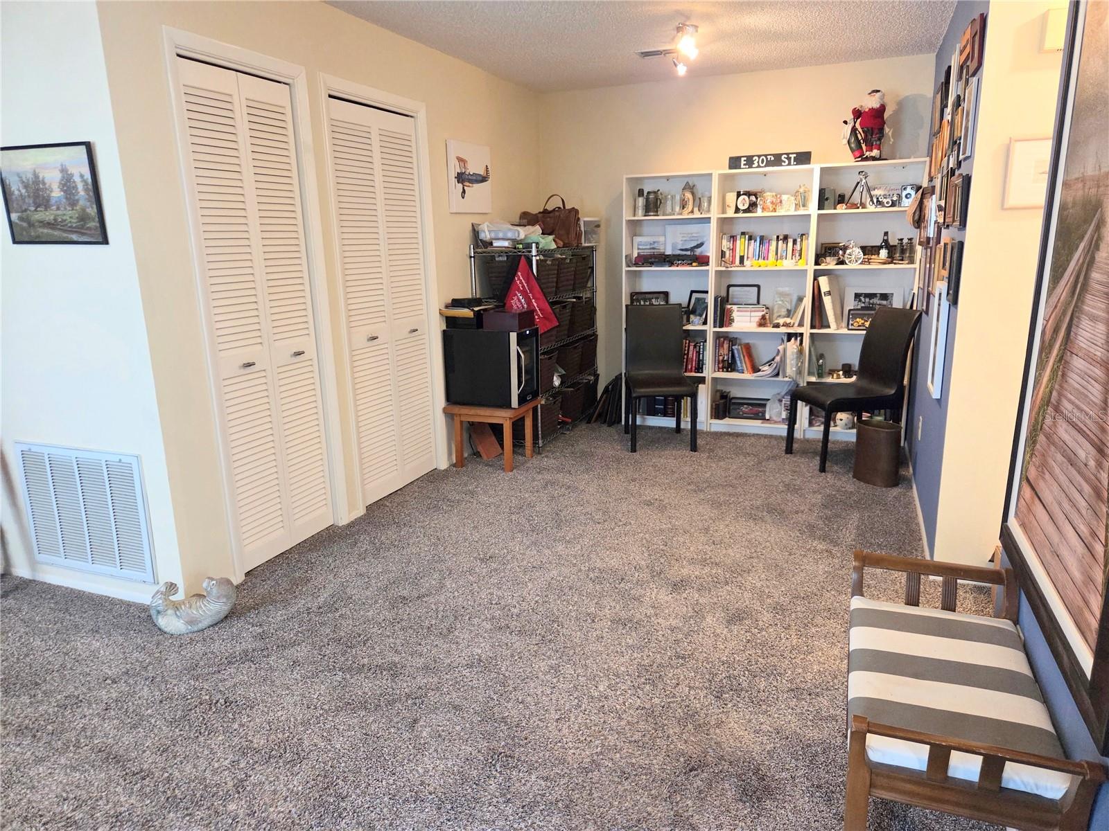 EAGLESWOOD CONDO - Residential