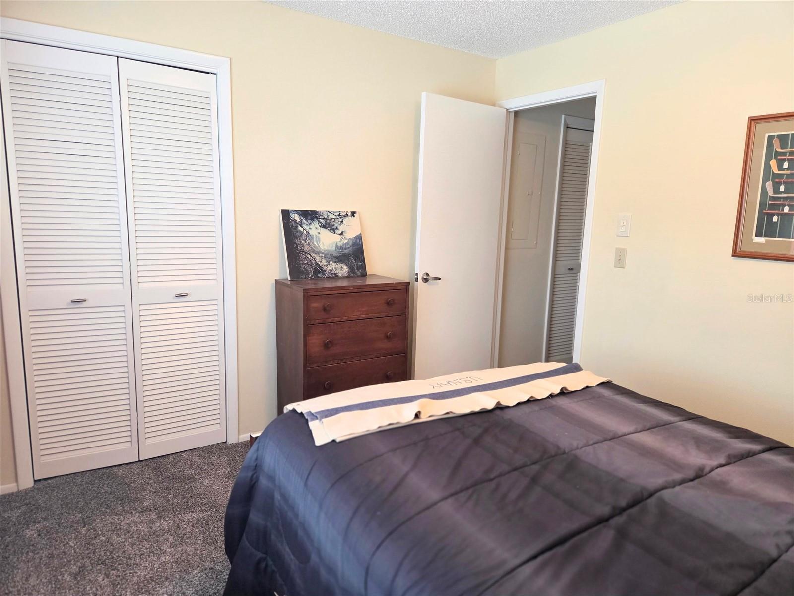 EAGLESWOOD CONDO - Residential