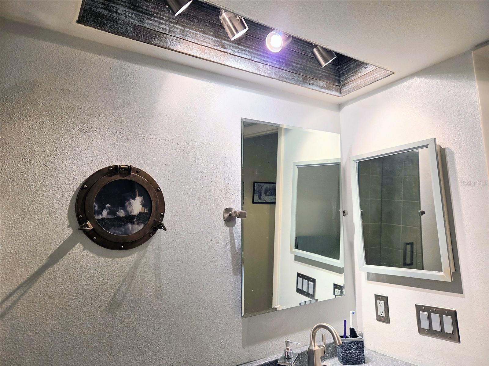 EAGLESWOOD CONDO - Residential