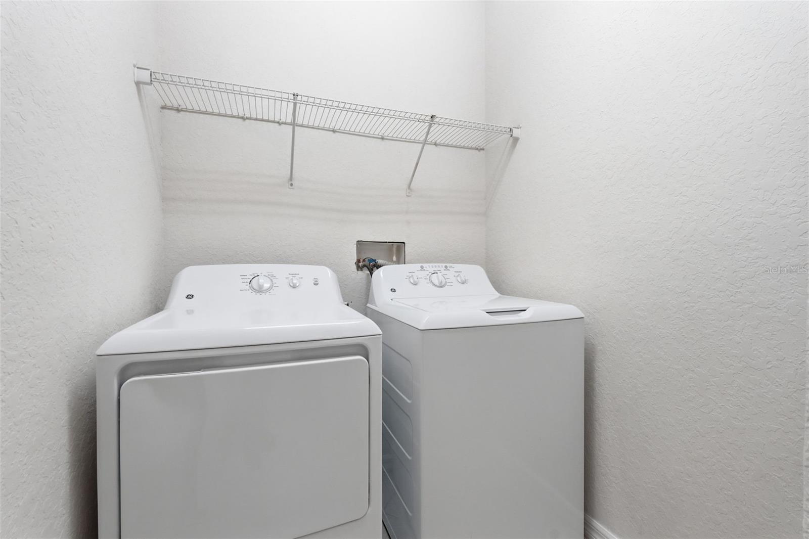 SEVEN OAKS - Residential