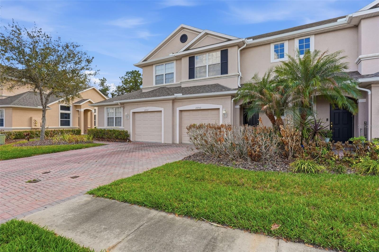 SEVEN OAKS - Residential