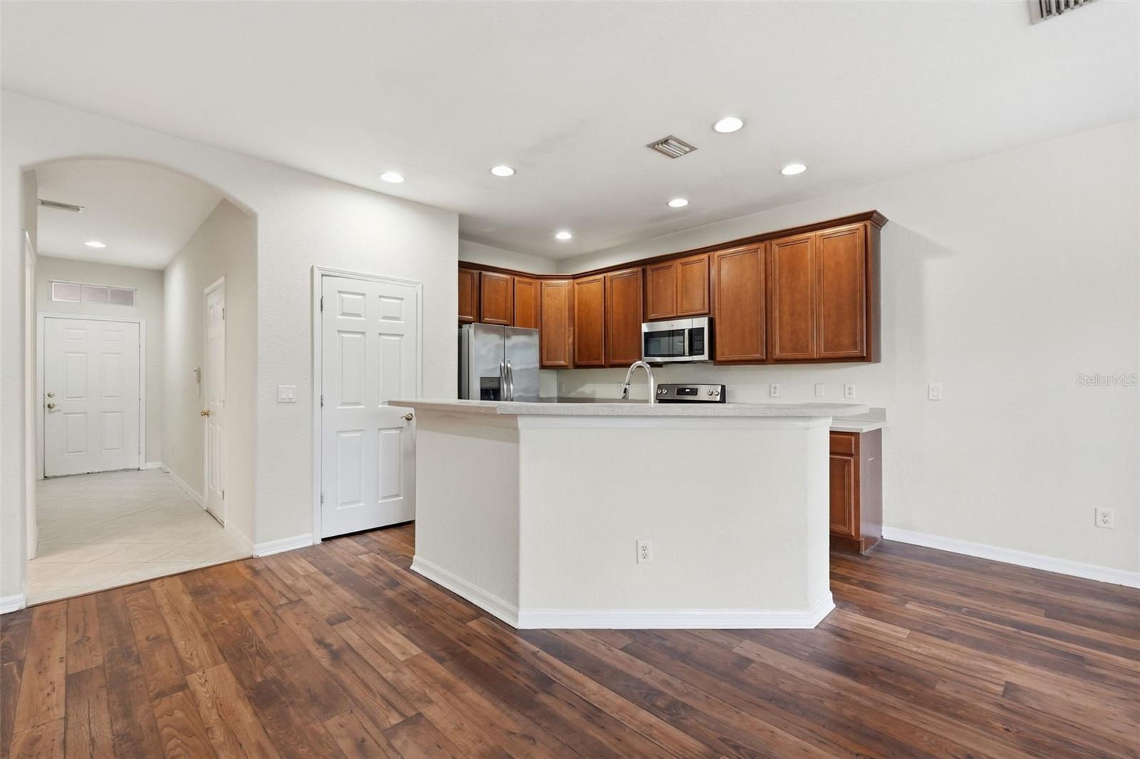 SEVEN OAKS - Residential