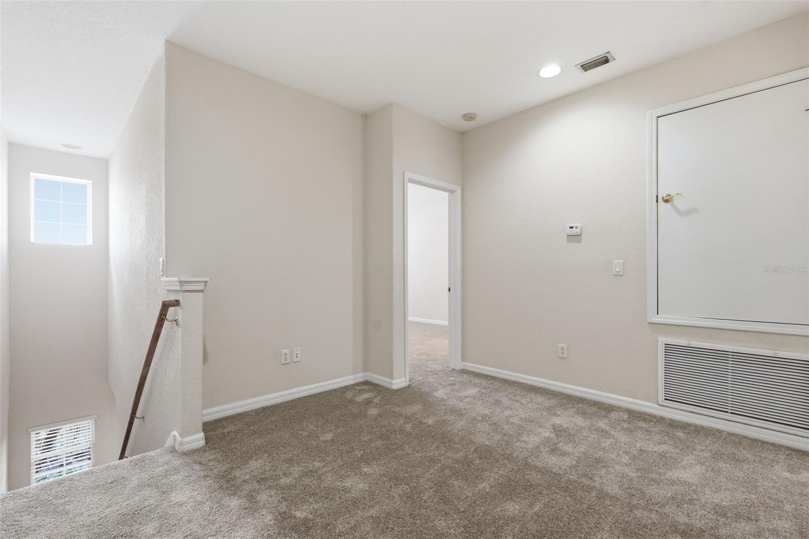 SEVEN OAKS - Residential