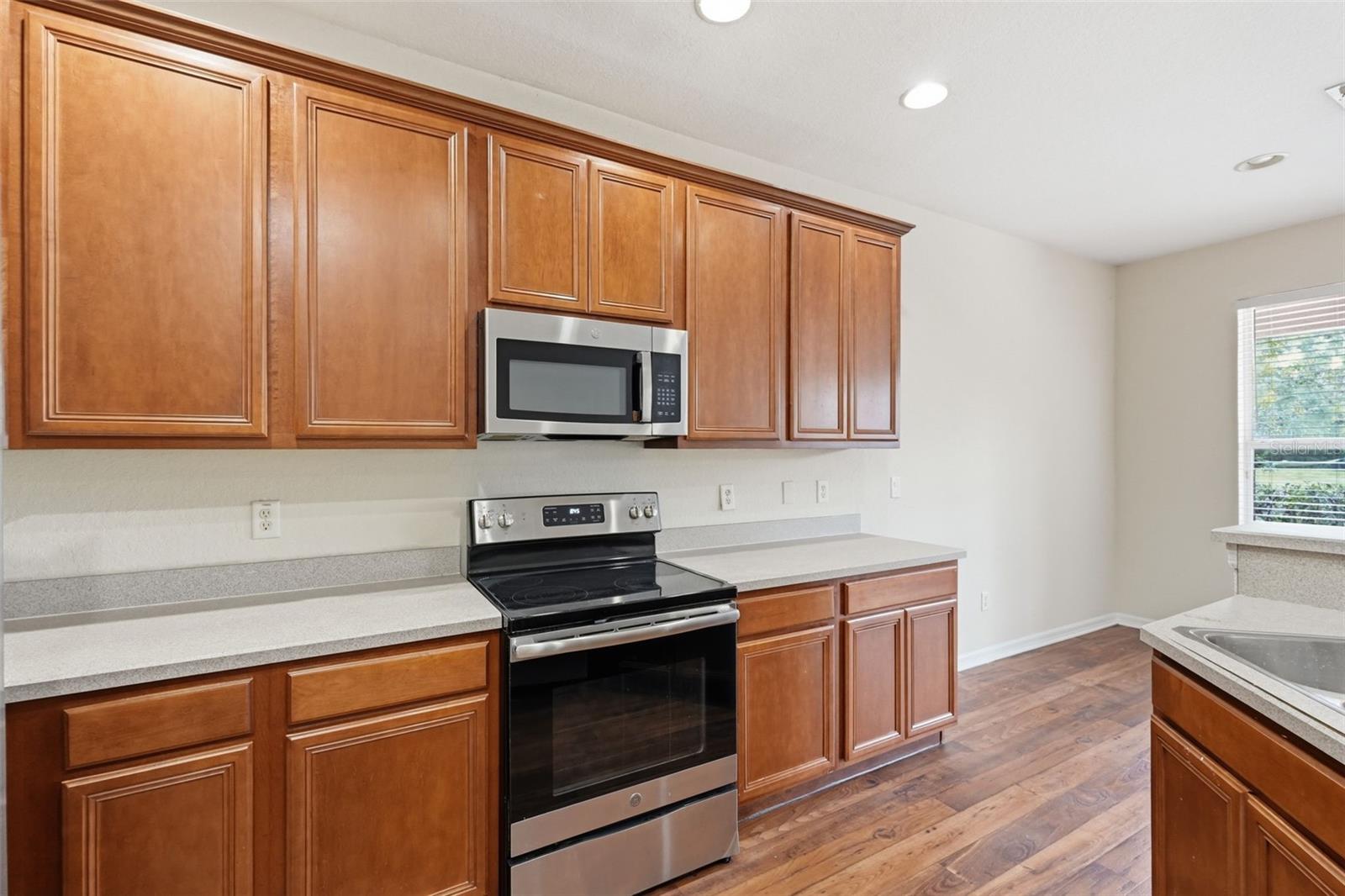 SEVEN OAKS - Residential