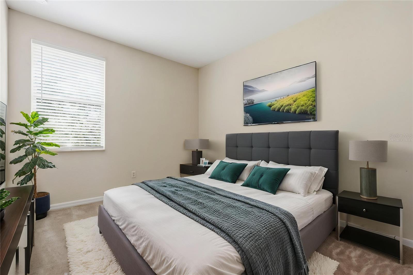 SEVEN OAKS - Residential