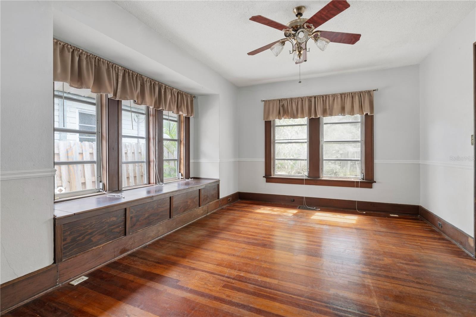 CORNWELL HORTON ADD - Residential