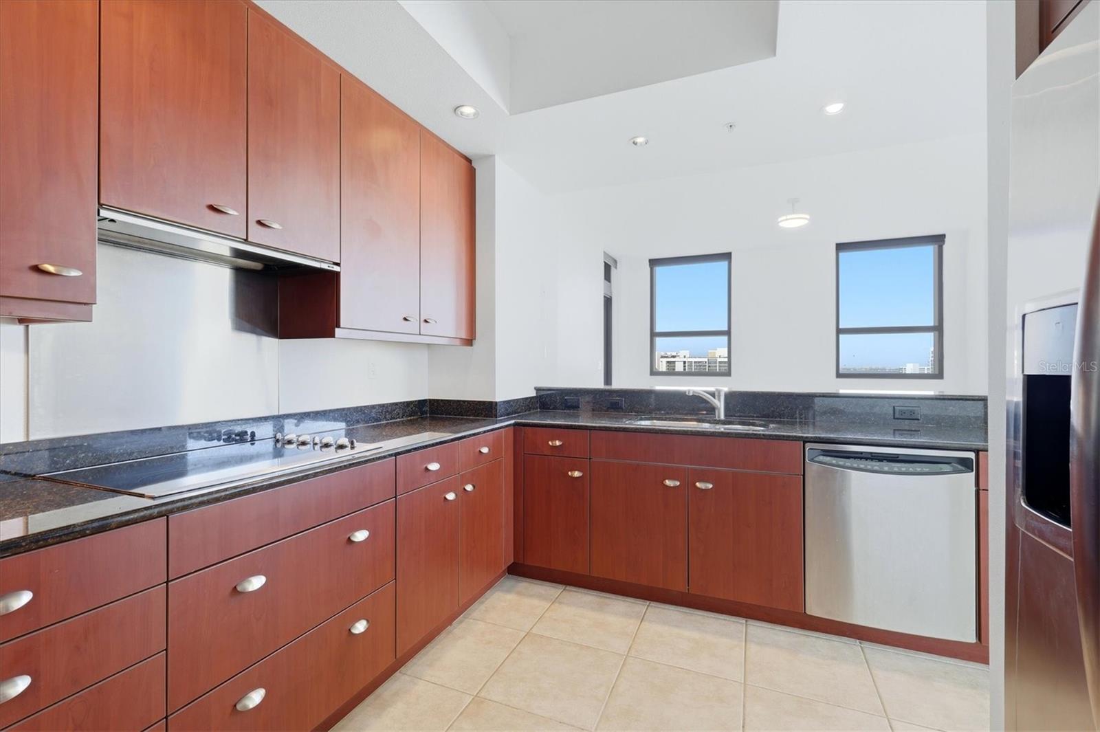 PLAZA @ FIVE POINTS - Residential