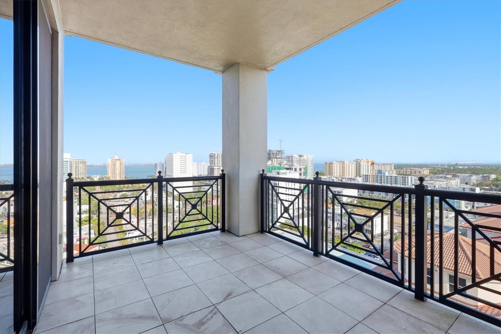 PLAZA @ FIVE POINTS - Residential