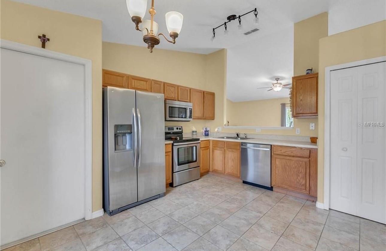 4215 RED BIRD AVENUE