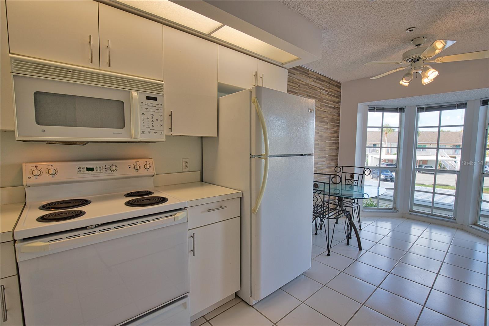 201 SILVER LAKE DRIVE 204