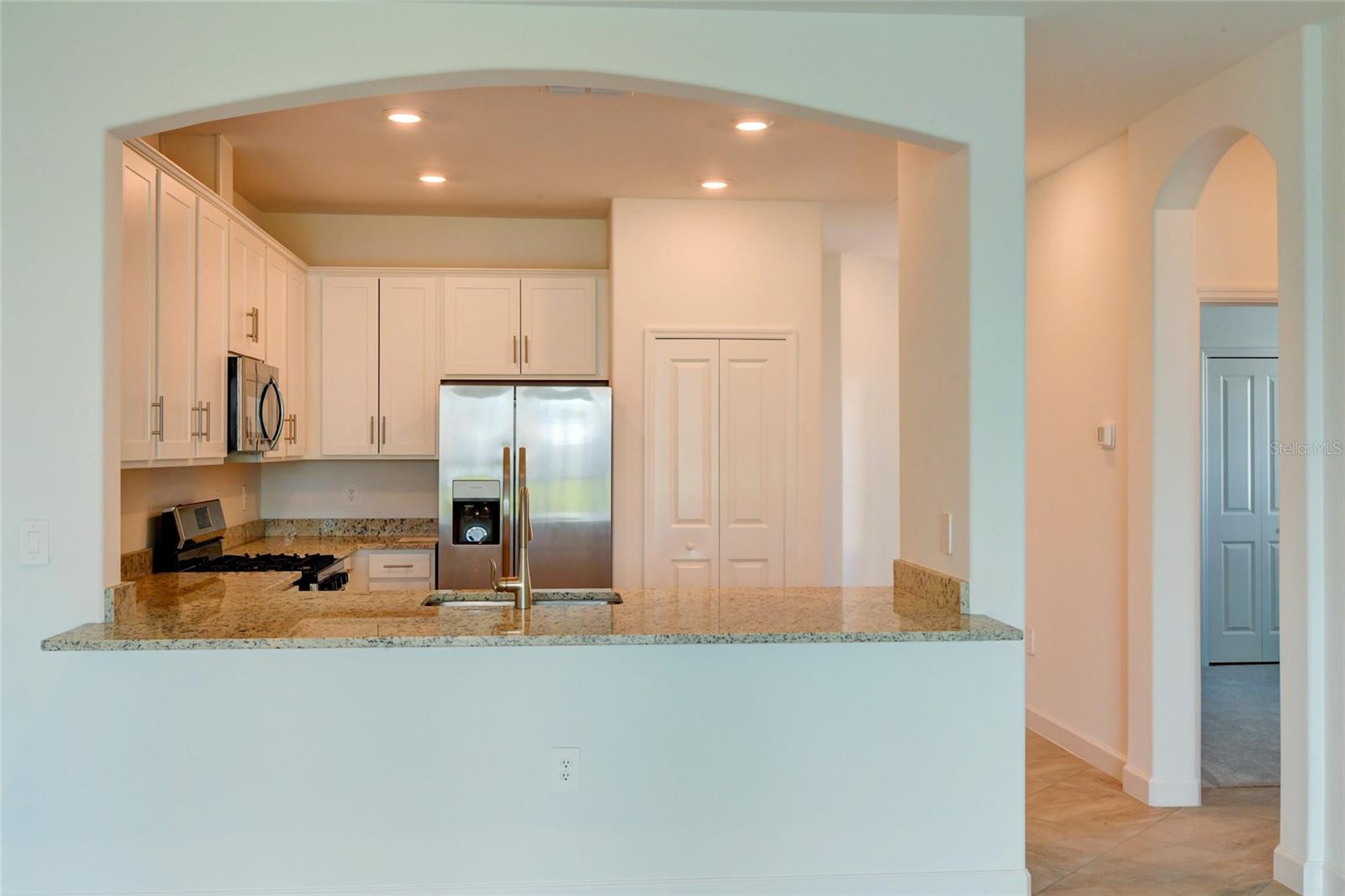 LORRAINE LAKES PH I - Residential Lease