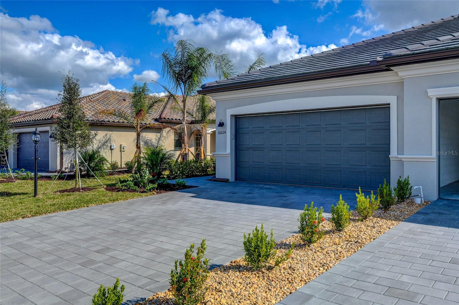 LORRAINE LAKES PH I - Residential Lease