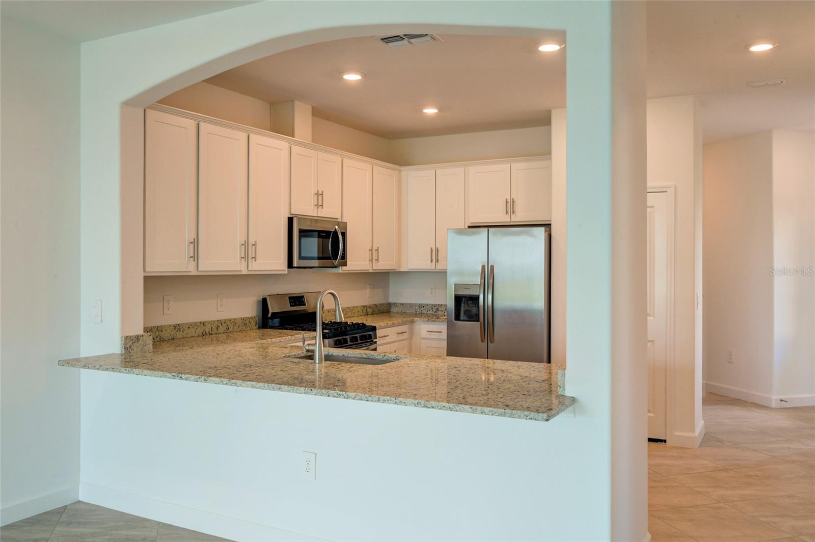 LORRAINE LAKES PH I - Residential Lease