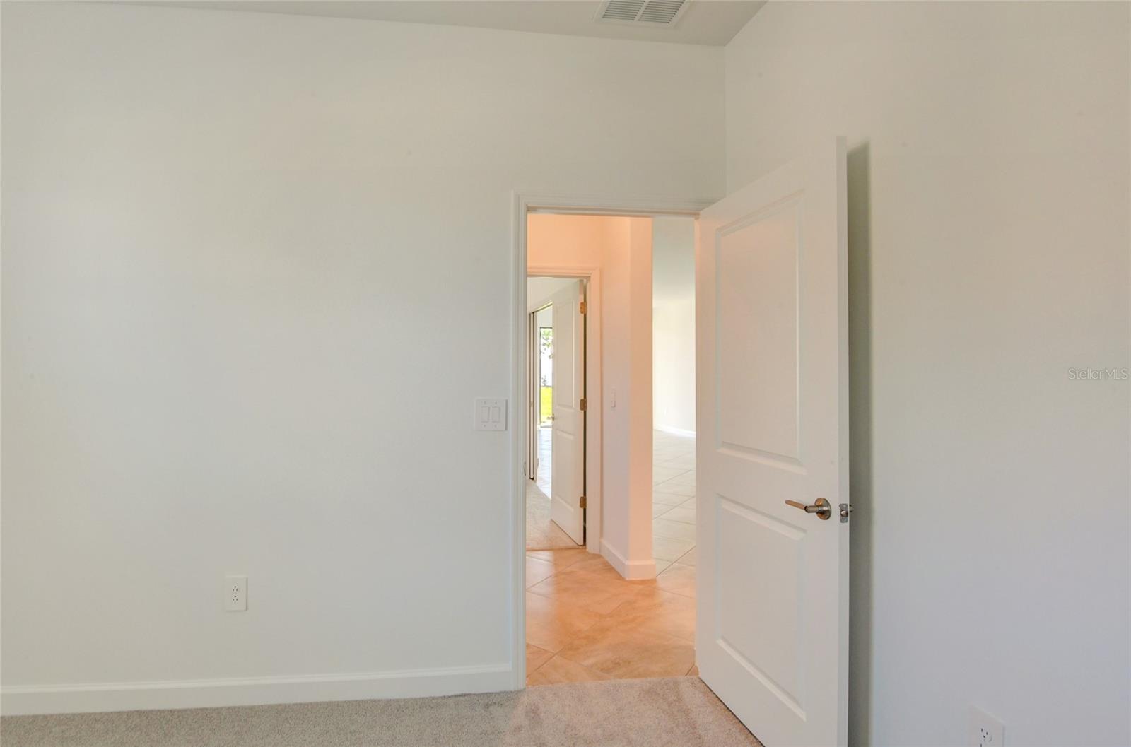 LORRAINE LAKES PH I - Residential Lease