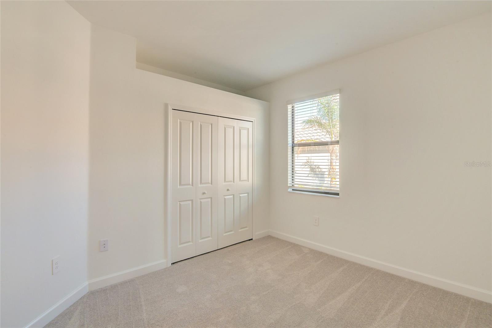 LORRAINE LAKES PH I - Residential Lease