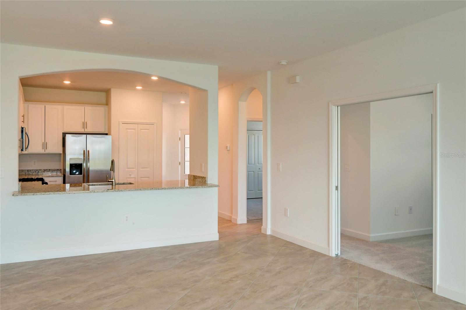 LORRAINE LAKES PH I - Residential Lease