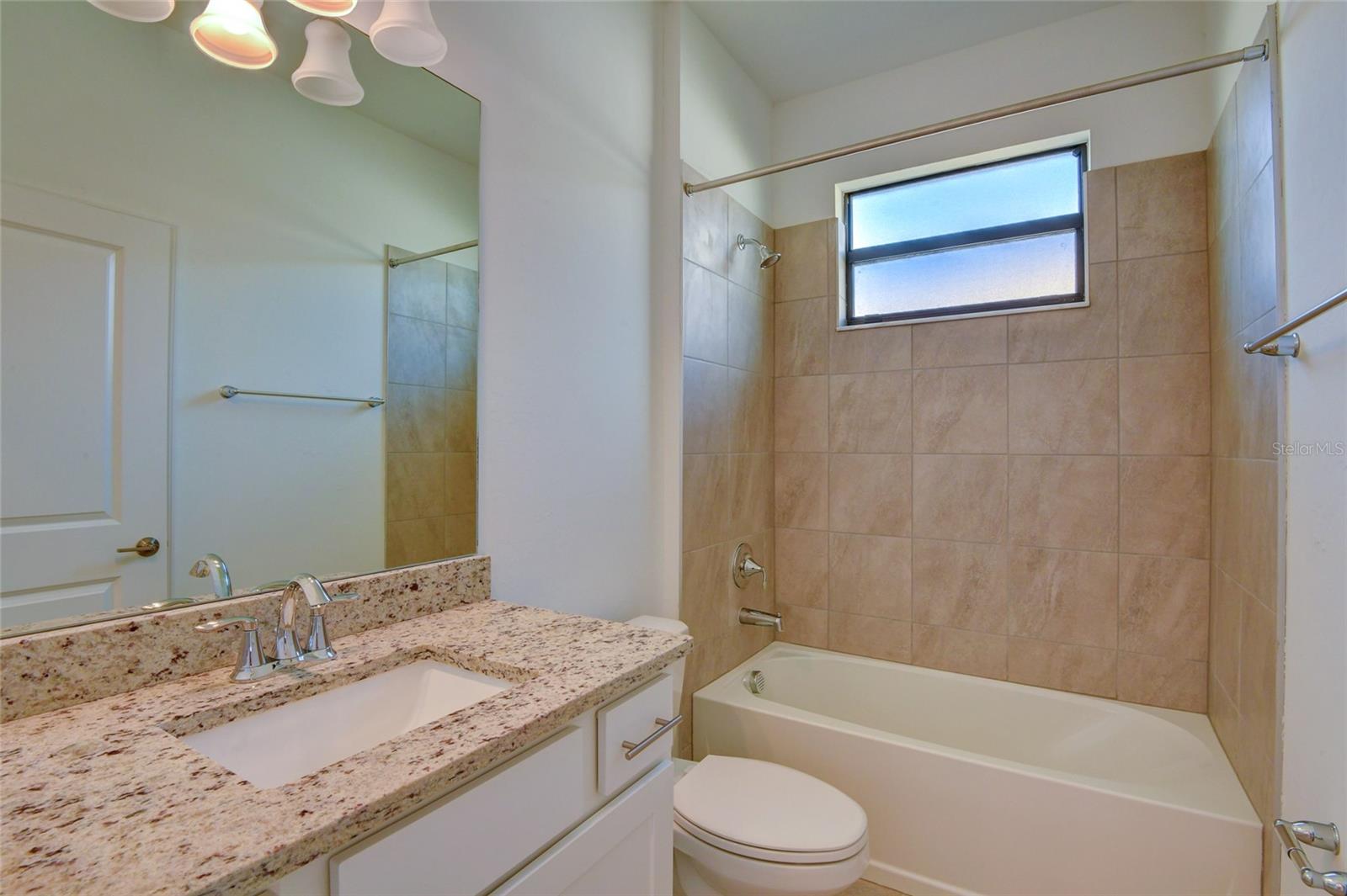 LORRAINE LAKES PH I - Residential Lease