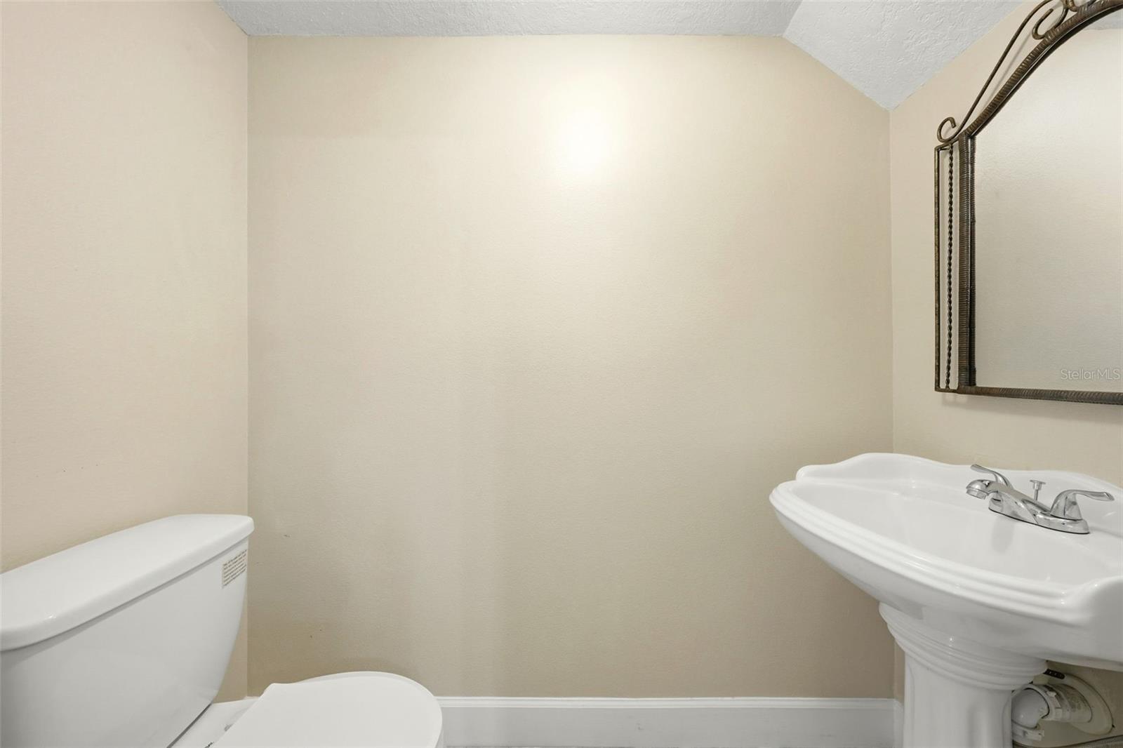 PINE HARBOUR SUB - Residential Lease